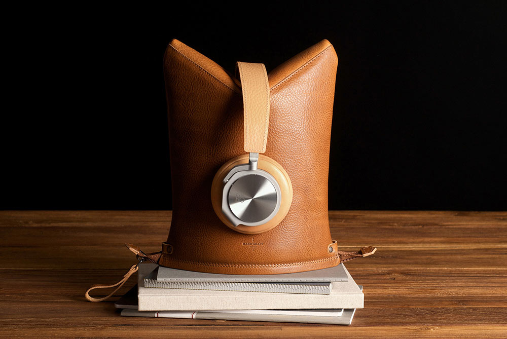 Hard Graft Peak Leather Headphone Case & Stand in One