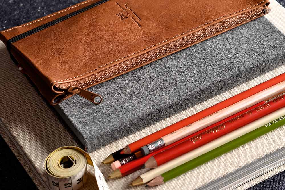 Hard Graft Leather Trip Case & Notebook