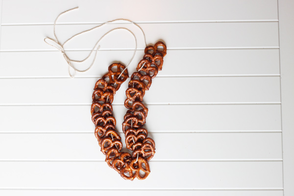 PretzelNecklace4